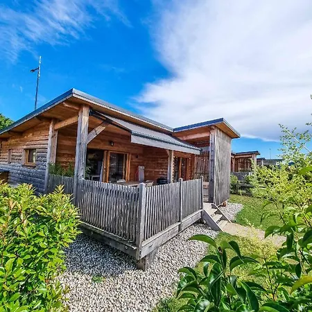 Les De La Viarhona / Cabane-spa Virignin