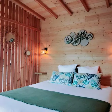 Les De La Viarhona / Cabane-spa *