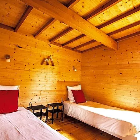 Les De La Viarhona / Cabane-spa 山林小屋