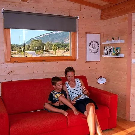 Les De La Viarhona / Cabane-spa