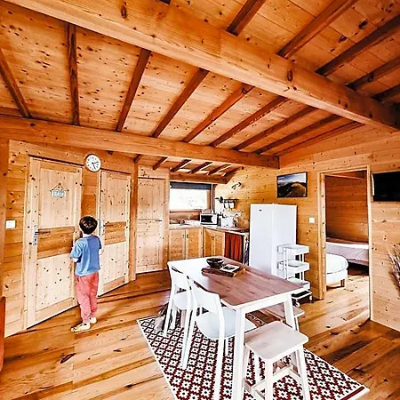 Les De La Viarhona / Cabane-spa Virignin