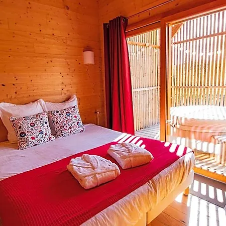 Les De La Viarhona / Cabane-spa