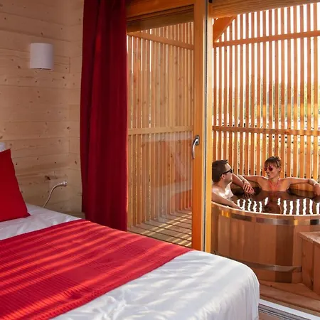 Les De La Viarhona / Cabane-spa